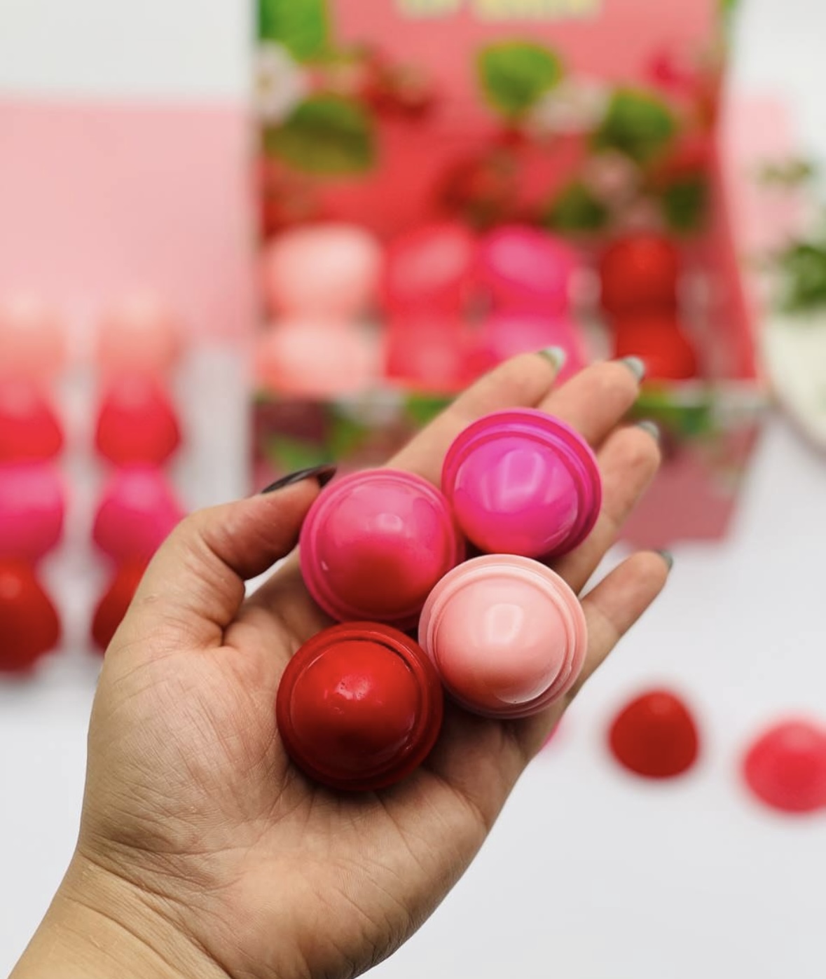 بالم لب توت فرنگی اصل